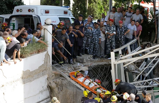 2 missing in Lebanon factory collapse, 1 rescued