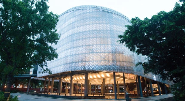 Engineer turns discarded bottles into exhibition hall
