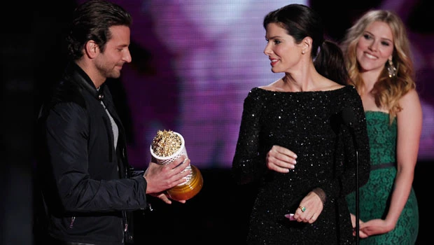 'Twilight' eclipses bleep-happy MTV Movie Awards