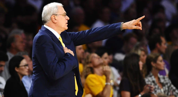 With 12th NBA title in sight, Phil Jackson see staying with Lakers