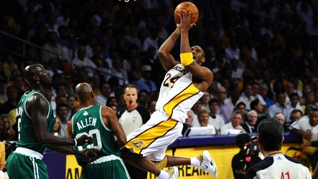 Celtics level best-of-seven series at 1-1