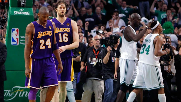 Lakers coach Jackson admits Bryant fatigued