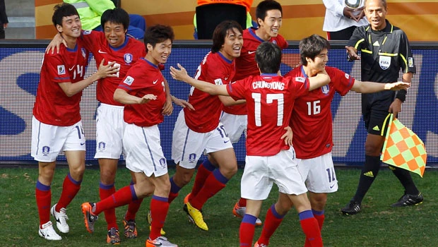 SKorea eases to 2-0 win over lackluster Greece