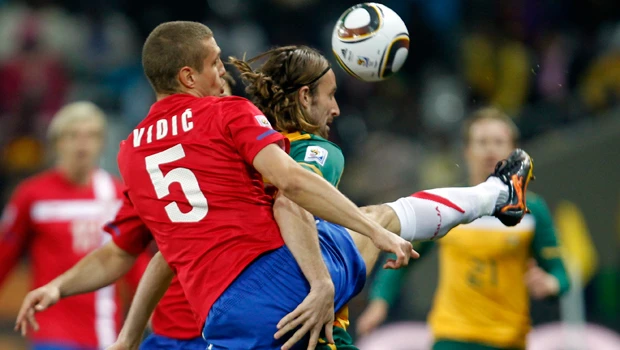 Australia beats Serbia 2-1, both teams out