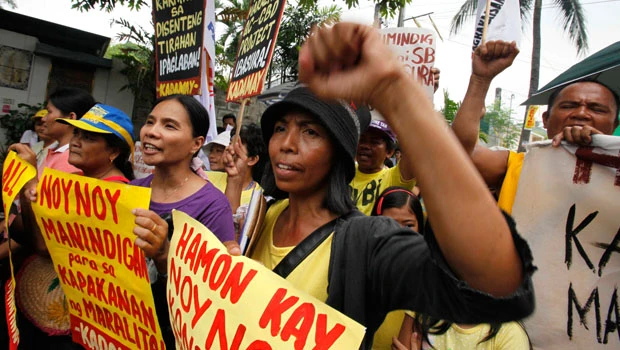 Final official count confirms Aquino win in Philippine presidential race