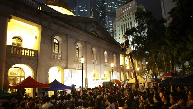 Hong Kong legislators attack electoral reform