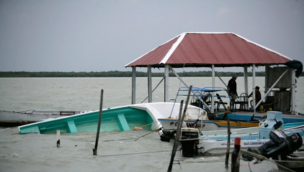 Alex not aiming at Gulf spill area — for now