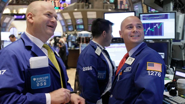 Stocks rise; US data interrupt euro rally