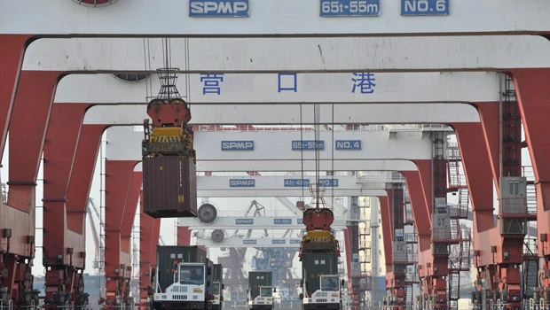 China records $20bn trade surplus