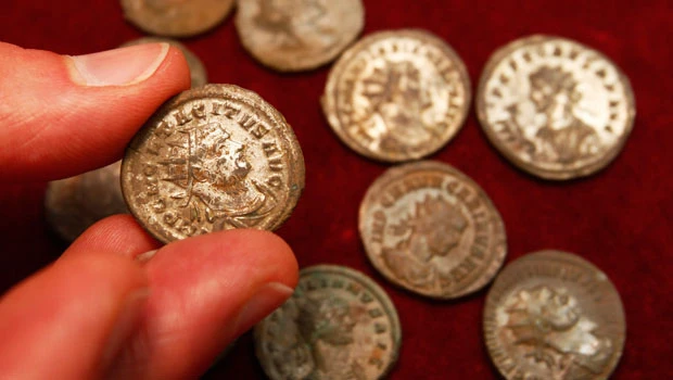 UK treasure hunter finds 52,000 Roman coins