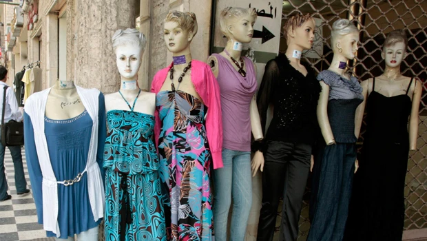 Hamas targets lingerie shops in modesty drive