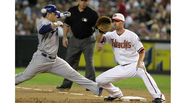 Diamondbacks score one for new manager Gibson
