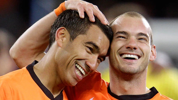Van Bronckhorst's last game will be final