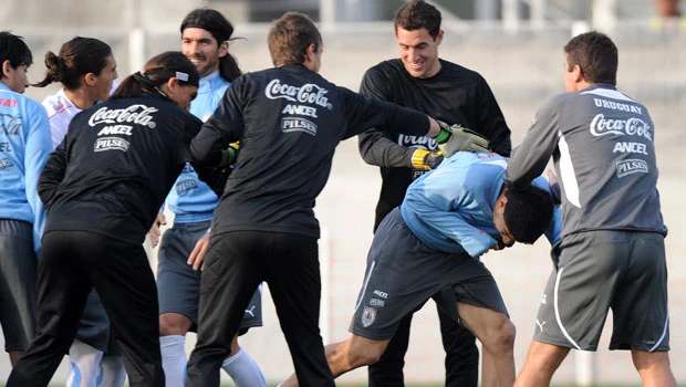Weight of history drives Uruguay and Dutch