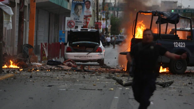 Drug hit men kill 17 at party in Mexico