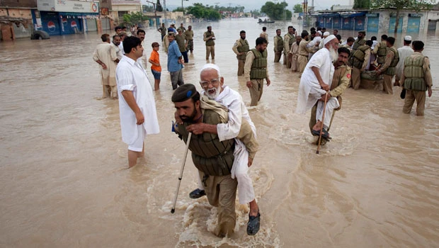 More than 800 dead, 1 million affected in Pakistan floods