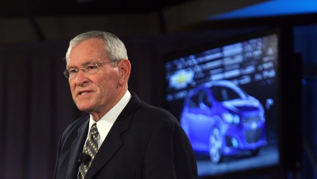 GM CEO steps down as profit revs up IPO engine