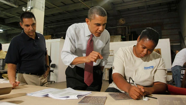 Weak hiring dashes recovery hopes