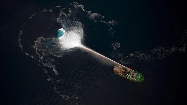 BP turns back on Greenland drilling