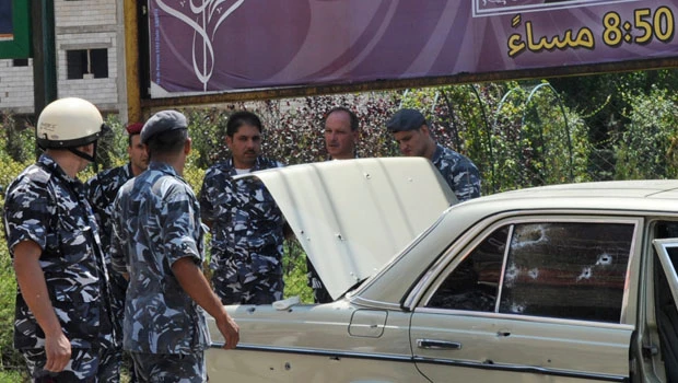 Lebanese intelligence agents kill 2 militants