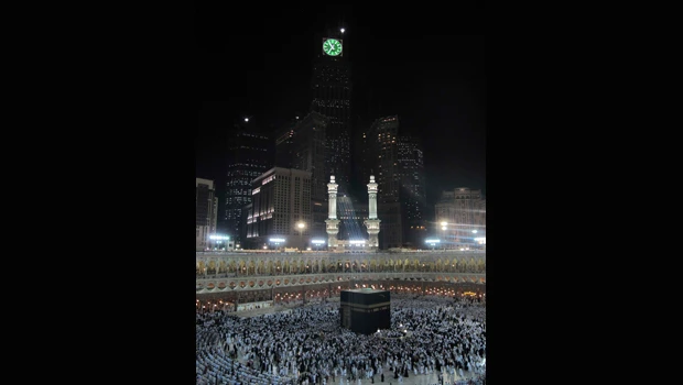 World's biggest clock begins ticking in Makkah