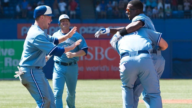 Jays use ninth inning burst to beat Red Sox