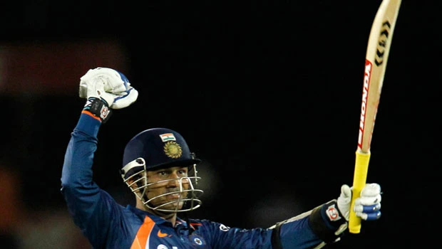 India beats Sri Lanka by 6 wickets in ODI