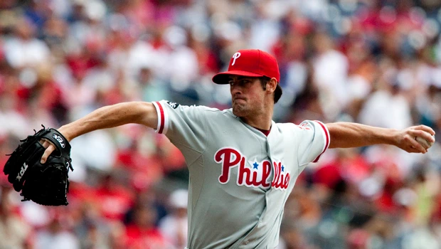 Phillips stars in Reds’ 2-1 victory over Braves