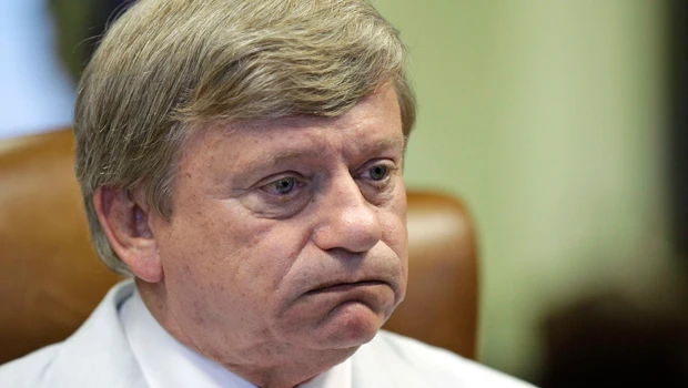 Clemens vows to fight perjury charges