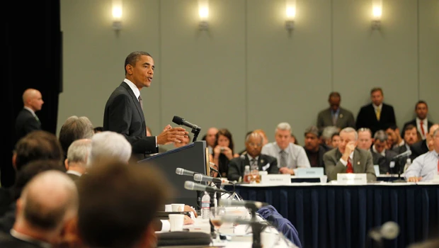 Obama welcomes BP success in subduing Gulf well