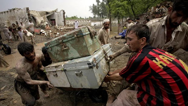 Floods stir anger at Pakistan government response