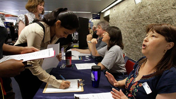 Obama plans package to spur economy