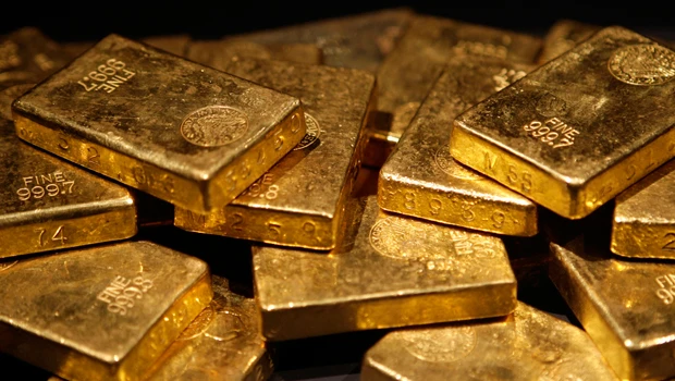 Gold, silver prices hit record high