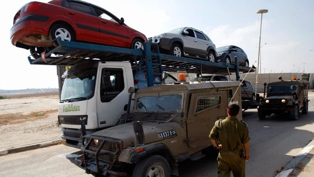 Israel ends three-year ban on Gaza car imports