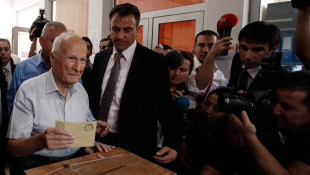 Turkey reform vote sparks calls to try 1980 coup leaders