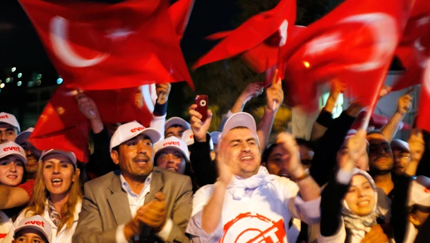 Turkish referendum win boosts Erdogan and markets