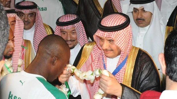 Victorious team accorded warm welcome