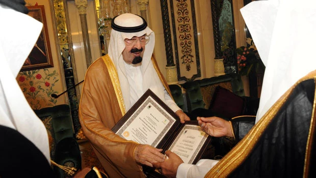 King gets doctorate from Umm Al-Qura