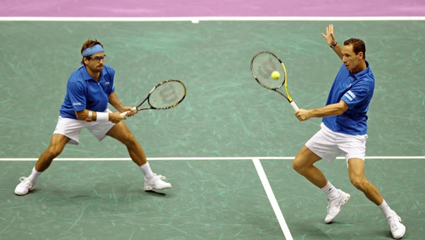 France defeats Argentina to reach Davis Cup final