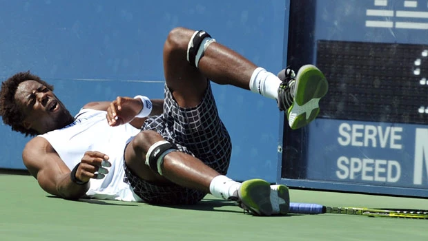 Monfils, Cibulkova book spots in last eight