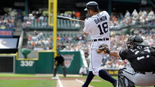 Tigers hand White Sox 3rd straight loss