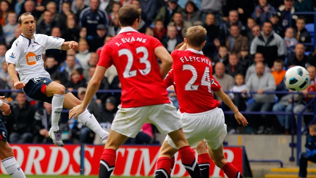 Nani and Owen salvage draw for Man United