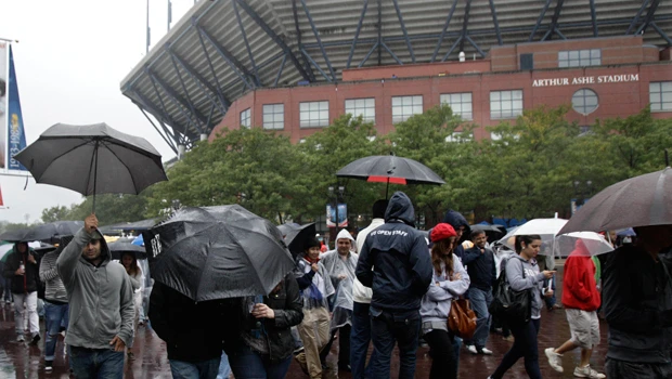 Rain forces 3rd straight Monday final at US Open