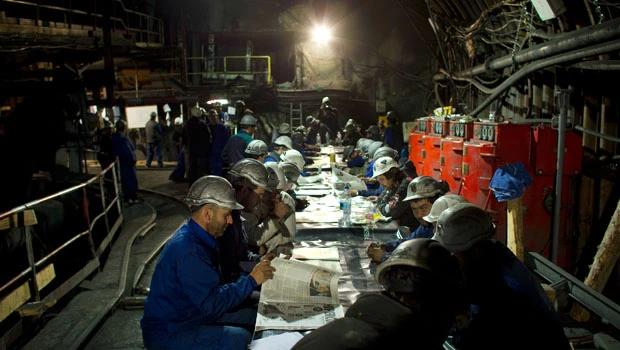 Spanish miners in 2nd week of underground protest