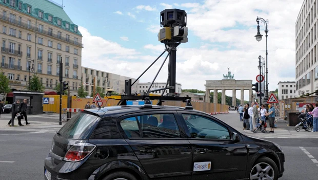 Czechs halt Google's 'Street View,' cite privacy