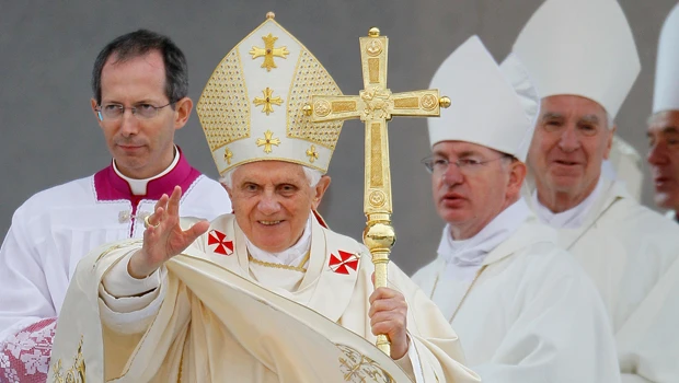 Pope praises courage of those who fought the Nazis