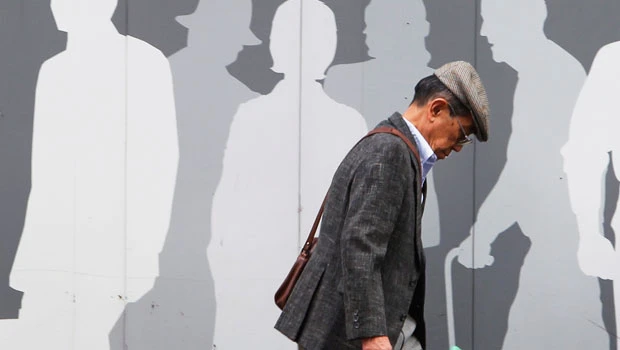 Japan hikes taxes on cigarettes to curb smoking