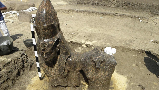 Egypt unearths 3,400-year-old granite statues