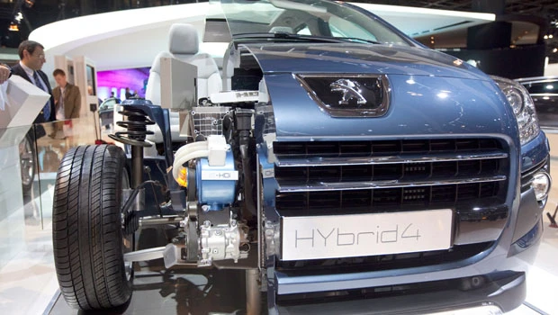 At Paris, conventional engines still going strong