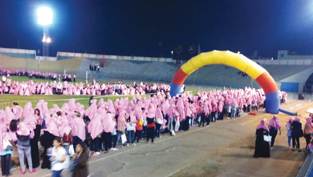 Saudi pink ribbon breaks Guinness record